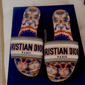 Dior sandals size 39
